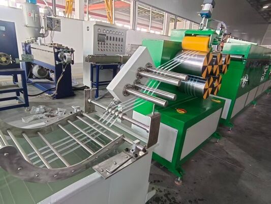 Controle Automático de Nível de Água em Tanques de Resfriamento para Produção Ininterrupta